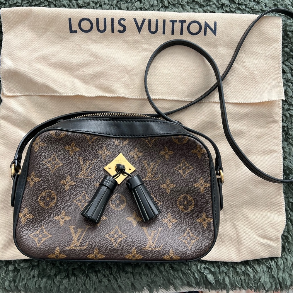 Authentic Louis Vuitton Saintonge Bag: New!!